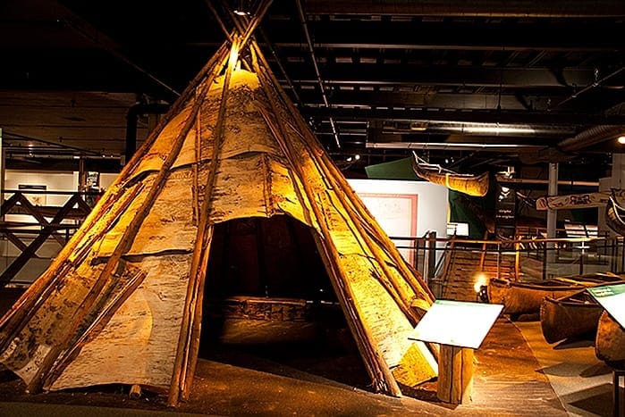 canadian canoe museum