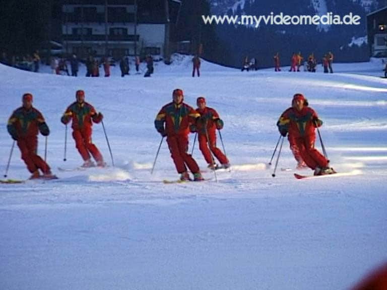 ski show of the ski school St Johann