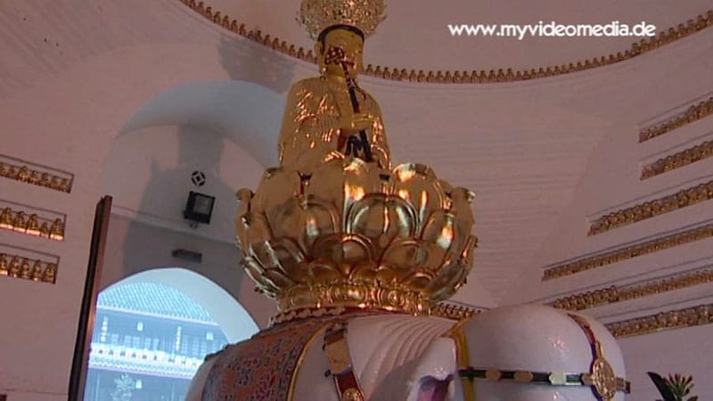 Bodhisattva Puxian im Wannian Tempel