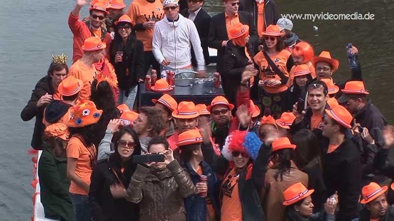 Amsterdam Boats at Koninginnedag