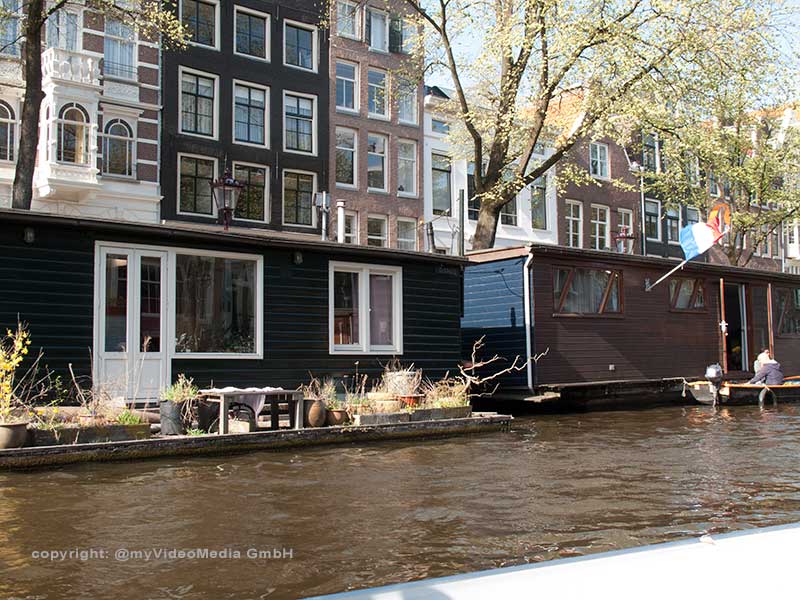 house boats Amsterdam