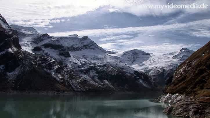 Unterer Stausee Kaprun - Austria
