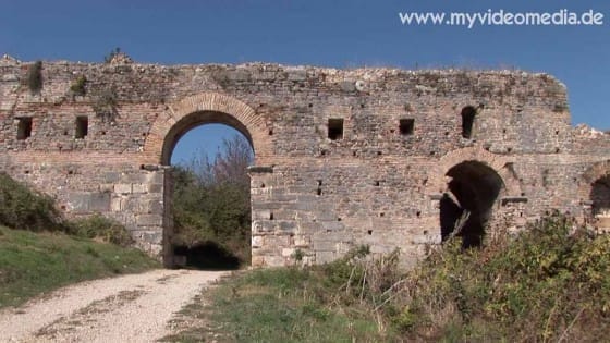 Nicopolis city wall
