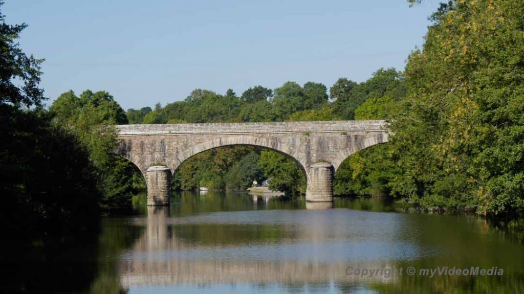 Bridge over the Sevre