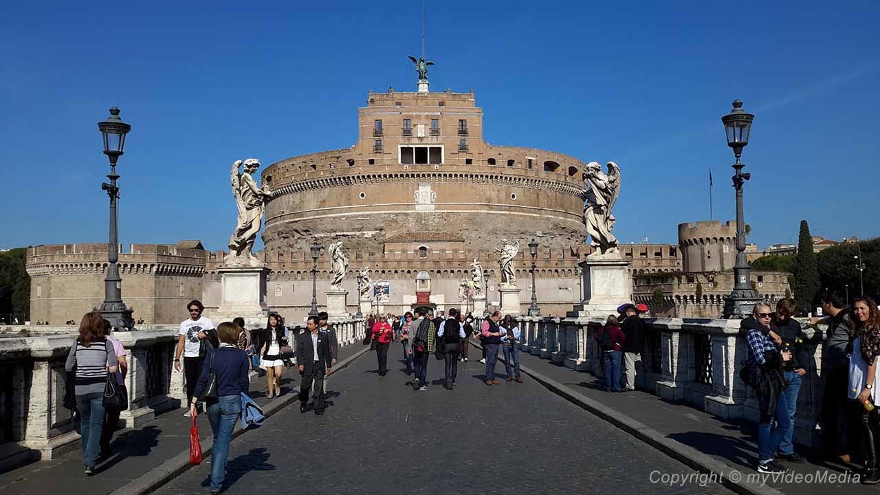 Vatikanstadt zum Trevi Brunnen
