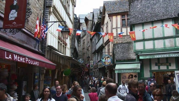 Mont Saint_Michel village
