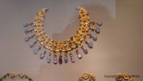 Old Museum - Jewellery