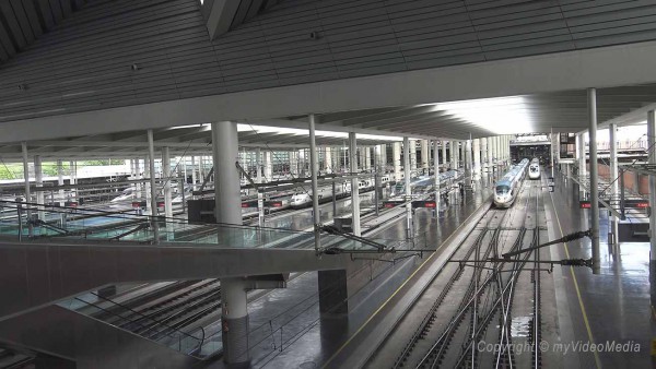 Renfe AVE Bahnhof Madrid