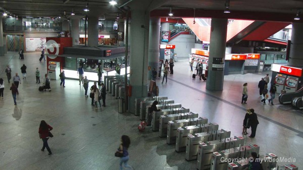 Renfe AVE Bahnhof Madrid