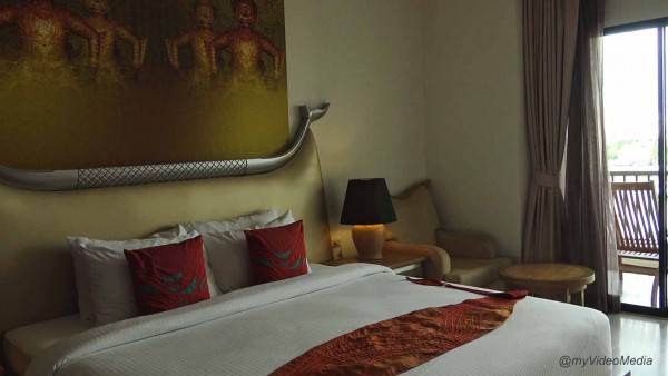 Zimmer Navalai River Resort