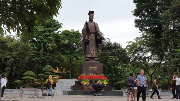 Ly Thai To Statue Hanoi