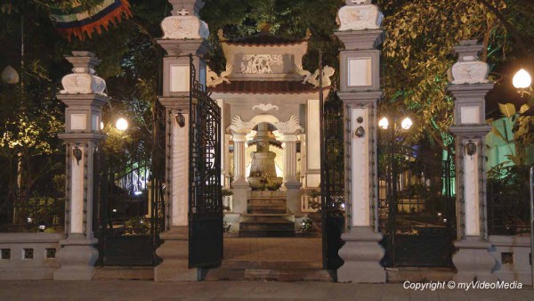 Le Thai To Temple Hanoi