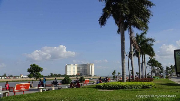 Preah Sisowath Quay