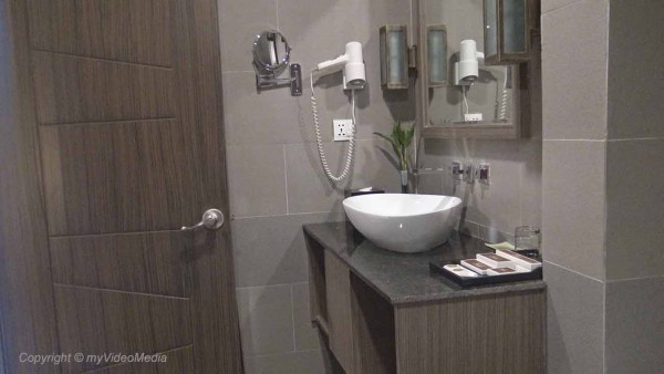 Anik Boutique Hotel Bathroom