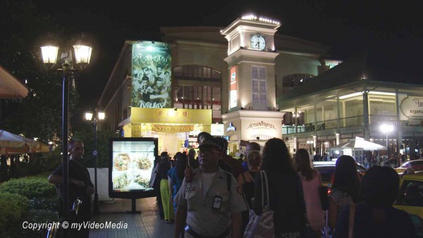Asiatique Riverfront Night Market
