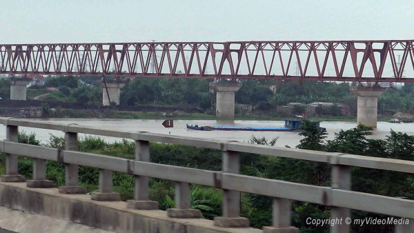 PHA Lại bridge