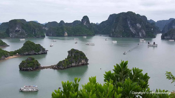 Ha Long Bucht von Hon Ti Top