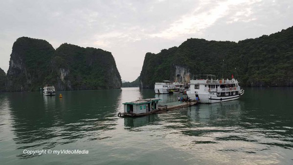 Versorgungsschiff Ha Long Bucht