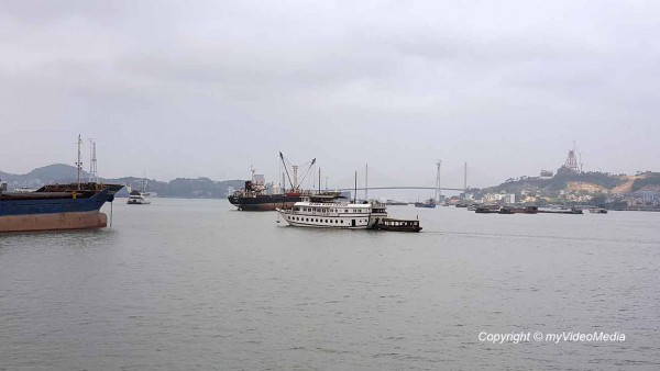 Hängebrücke Ha Long