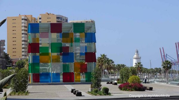 Exploring the city of Malaga
