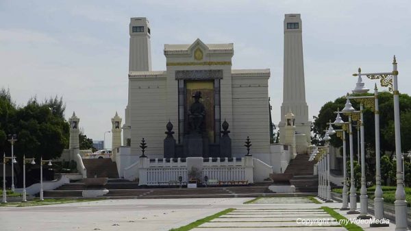 King Rama I Monument