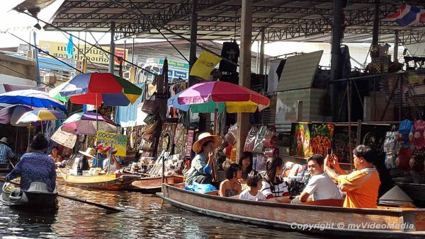 Damnoen Saduak Floating Market