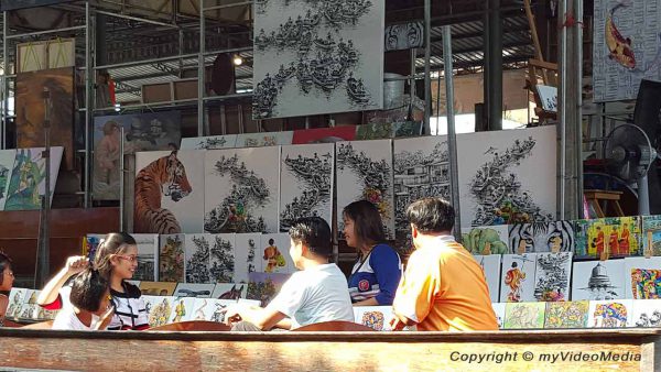 Damnoen Saduak Floating Market