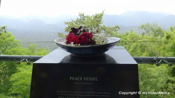 Peace Vessel am Hellfire Pass