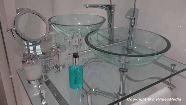 Bathroom Hotel Riverton