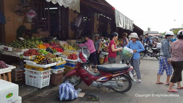 market in Hoi An