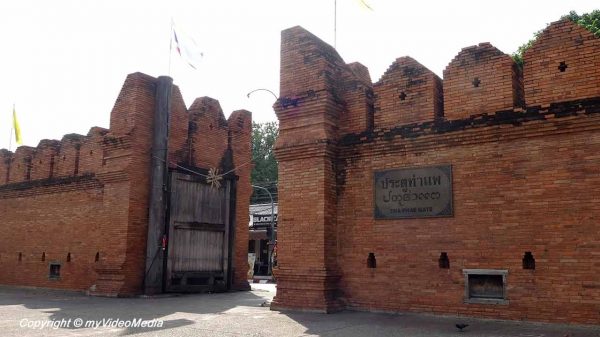 Chiang Mai Tha Phae Gate