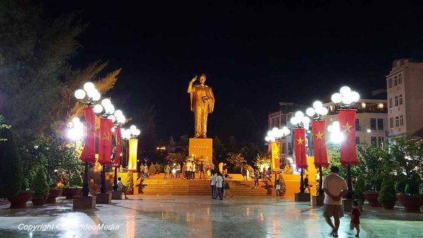 statue of Ho Chi Minh in Can Tho
