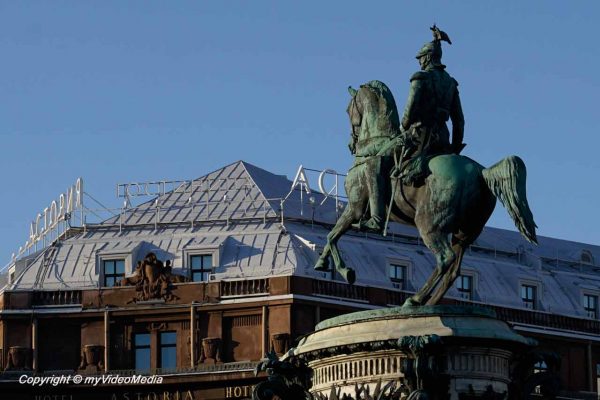 City Tour by Car in St Petesrburg