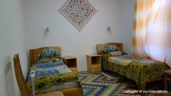  Mirza Boshi Bed and Breakfast