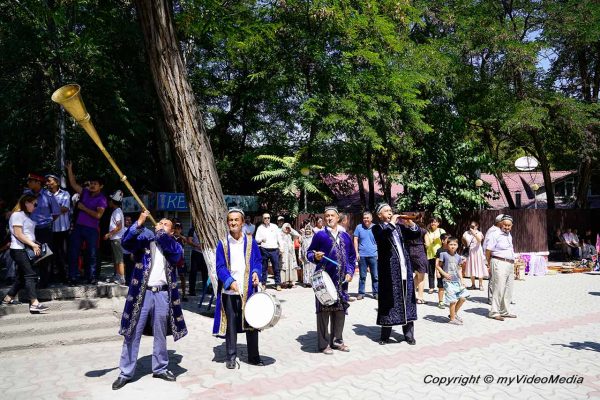 Osh Fest - the caravan