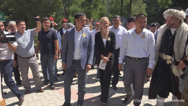 Osh Fest folkloristic and culinary