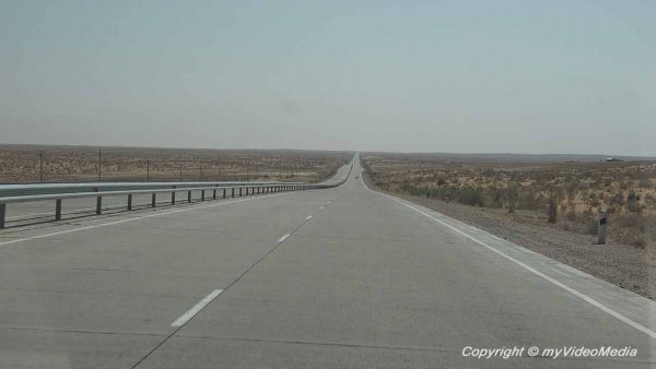 Durch die Kyzylkum Wüste