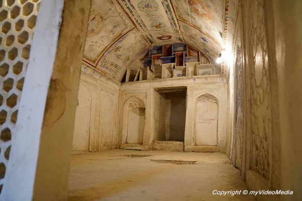 Abdulaziz Khan Madrasa