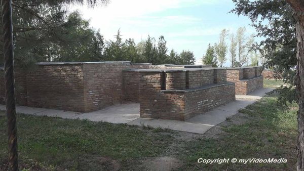 Mausoleen am Burana Turm Kirgistan