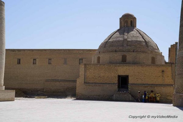 Emir Alim Khan Madrasa