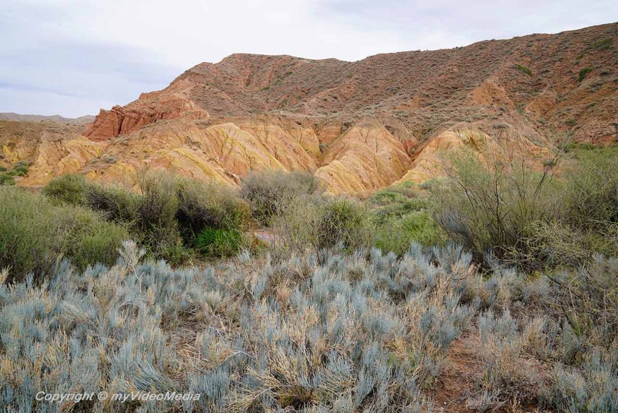 fairy-tale-canyon-skazka-canyon-kyrgyzstan-travel-video-blog