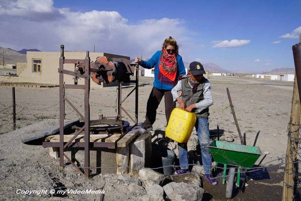 A stroll through Alichur