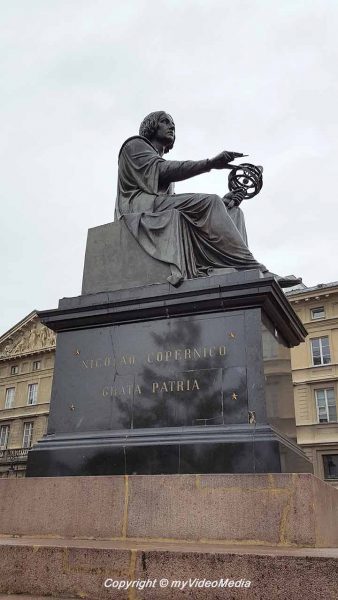Monument Nikolaus Kopernicus Warschau