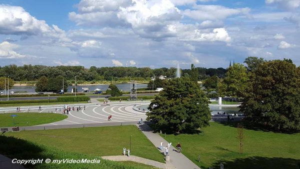 Multimedia Fountain Park