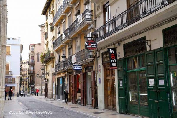 Narrow street Valencia
