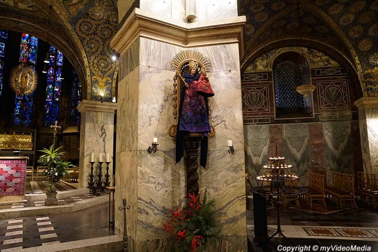 Mutter Gottes mit Kind