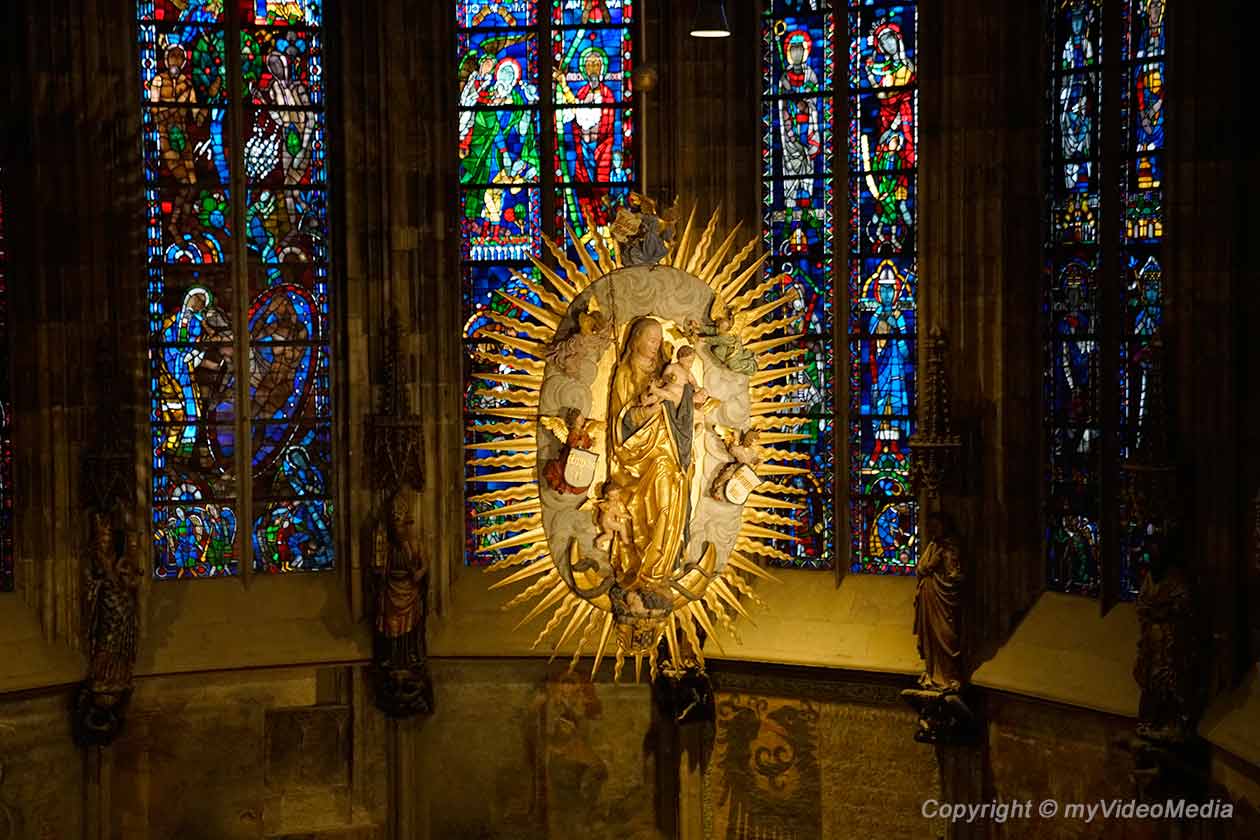 Strahlenkranzmadonna