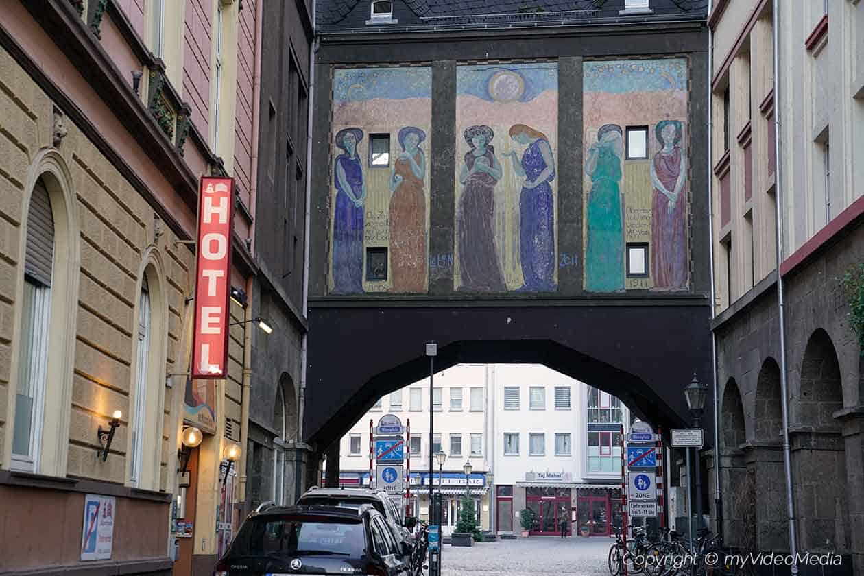 Archway Muenzstrasse