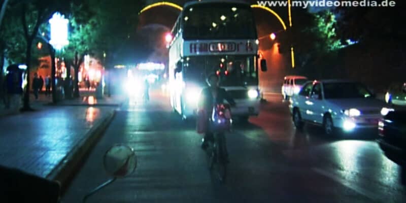 Wrong-way driver in Xian