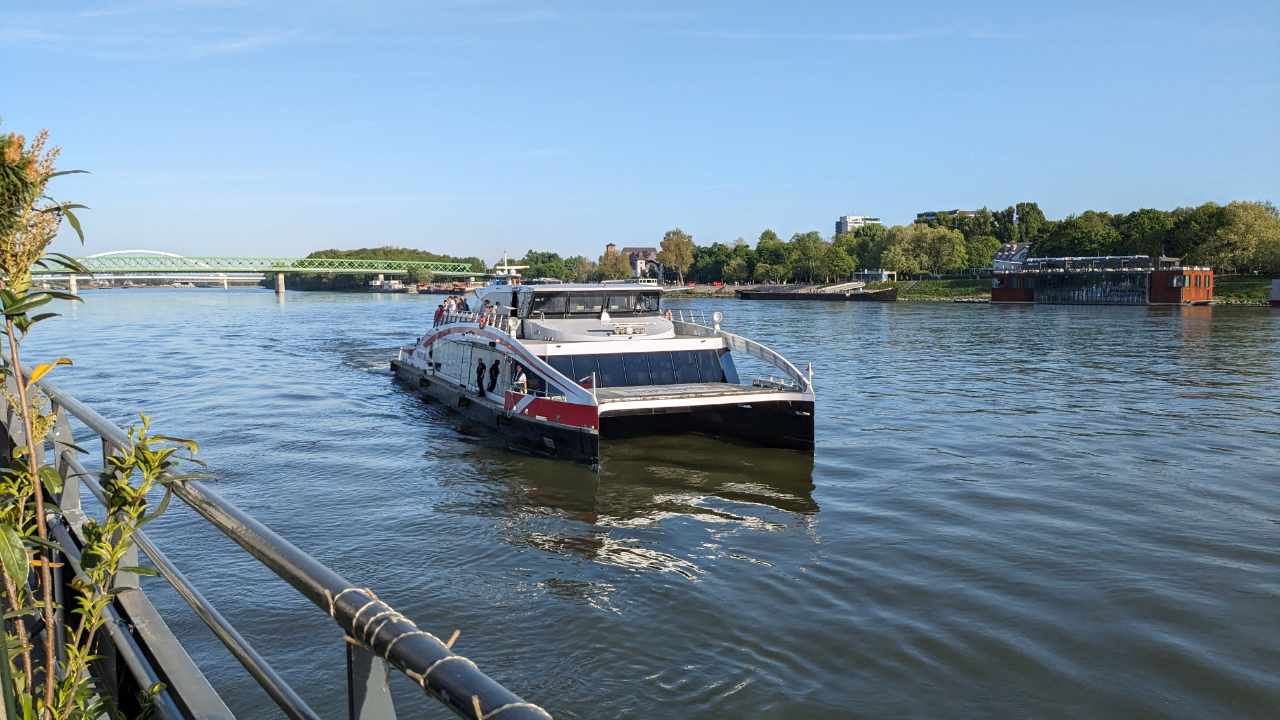 Twin City Liner in Bratislava